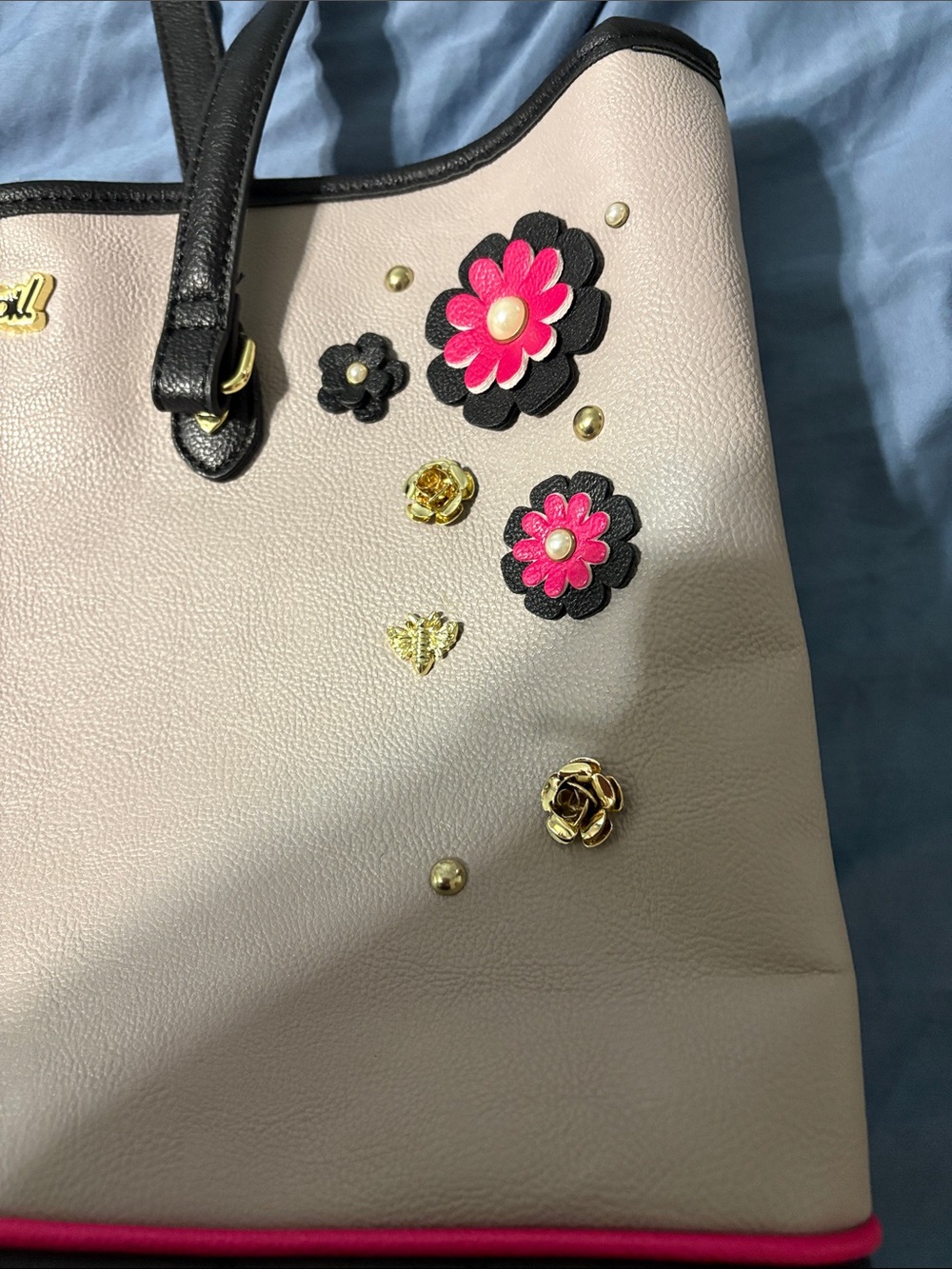 Betsey Johnson Cream Tote with Black Base and Pink Floral Accents nwot - Picture 3 of 16